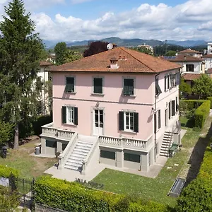B&B Villa Agnese Lucca Bed & Breakfast