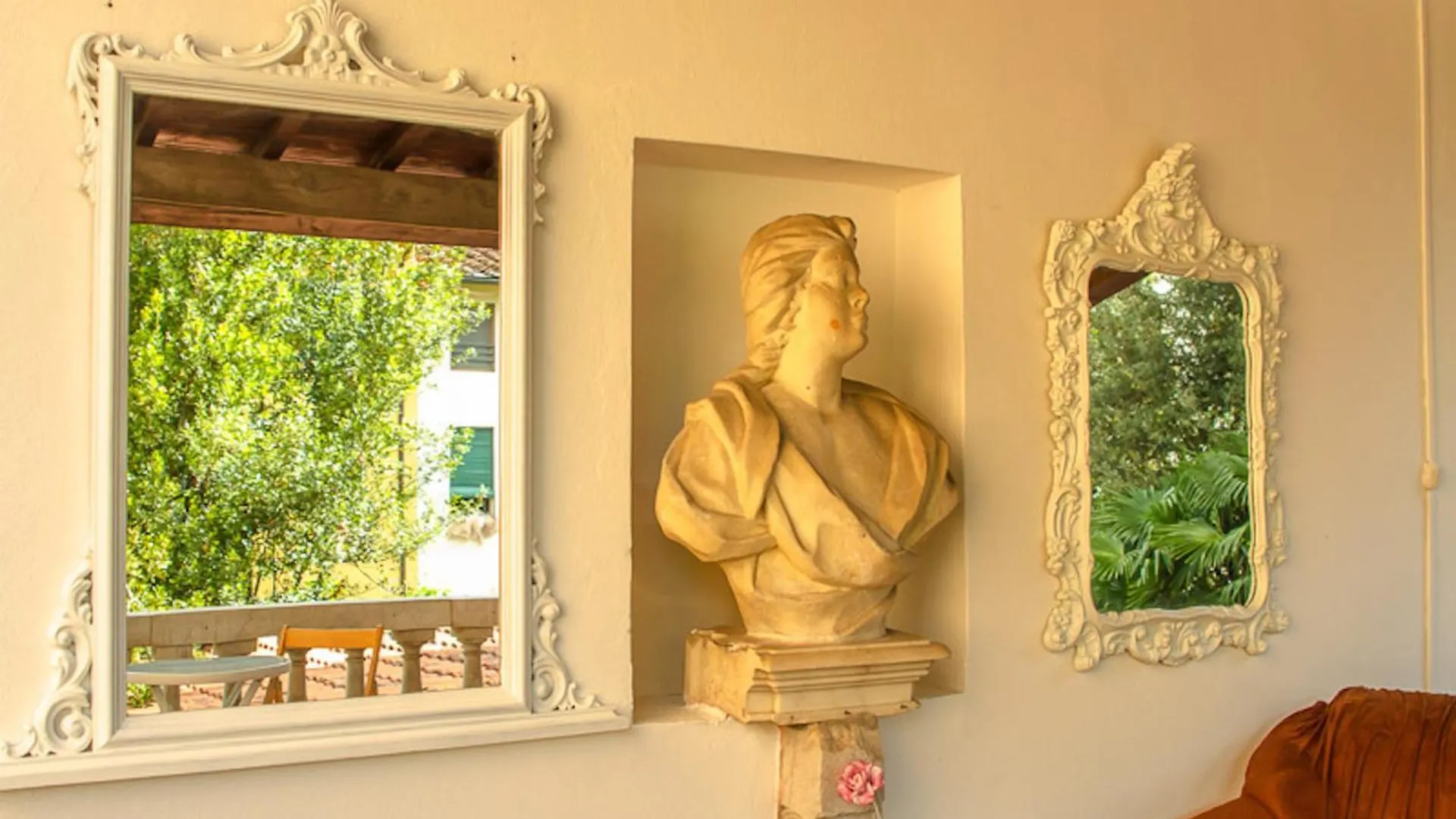 ルッカ Il Villino Bed & Breakfast