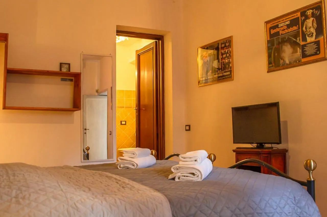 ルッカ Il Villino Bed & Breakfast