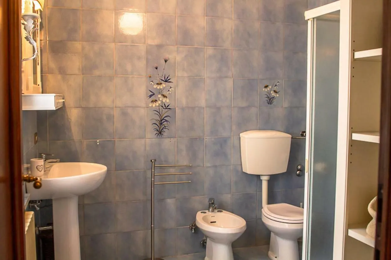 ルッカ Il Villino Bed & Breakfast