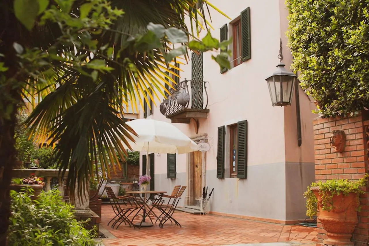 Il Villino Bed & Breakfast Lucca 0*,  Italy